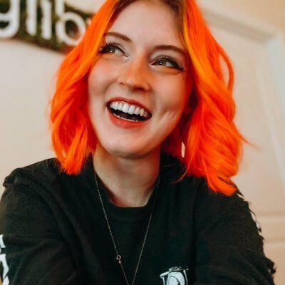 Megiibyte (she/her) is a streamer who brings a mixture of comfy and chaotic vibes to her Twitch! You may find her building cosy cottages or playing on SMPs.